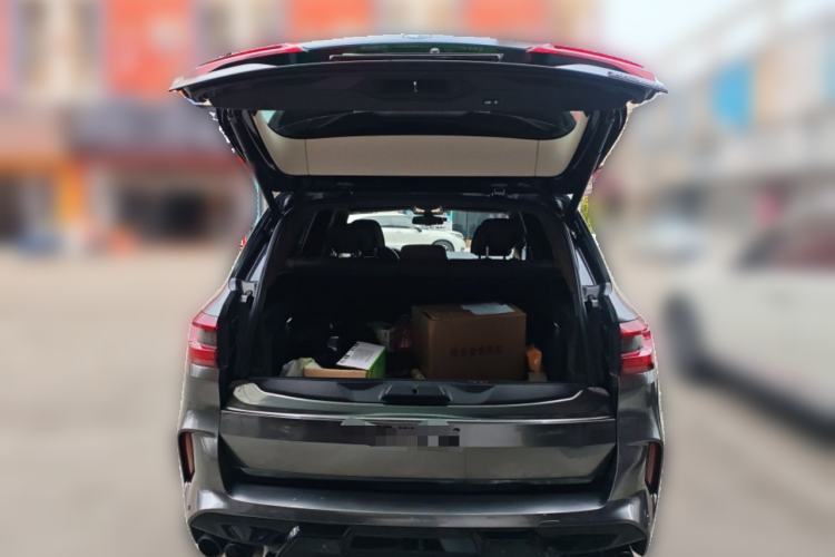 Used BMW X5 2019 xDrive40i Luxury Model with M Sport Package Trunk