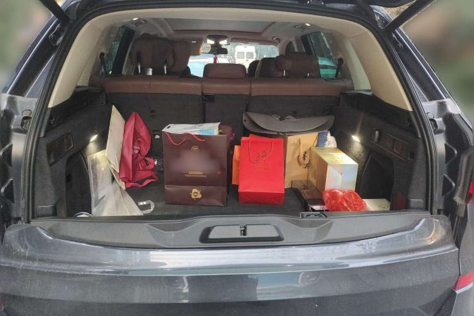 Used BMW X5 2019 xDrive30i M Sport Package Trunk