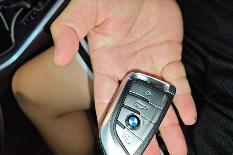 Used BMW X5 2019 xDrive40i M Sport Package Vehicle Key