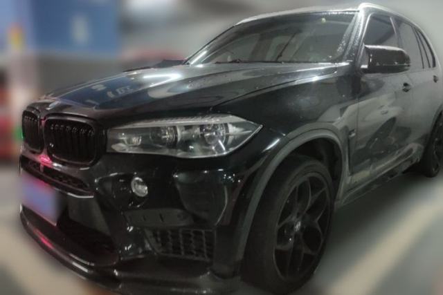 Ojetý BMW X5 BMW X5, imported, registered in 2019, 5-seater, automatic transmission, gasoline-powered.
