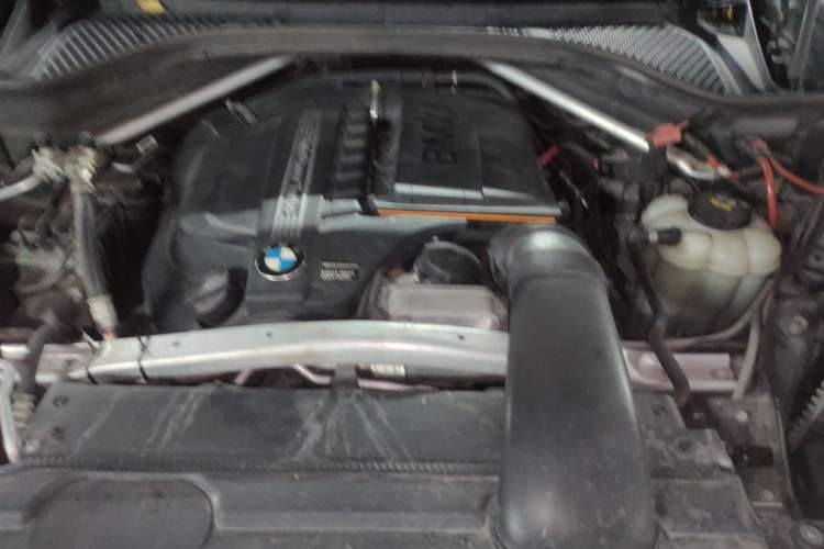 Used BMW X5  Engine Bay