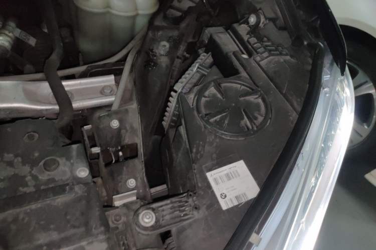 Used BMW X5  Engine Bay Left