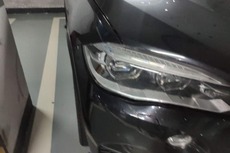 Used BMW X5  Right Front Headlight