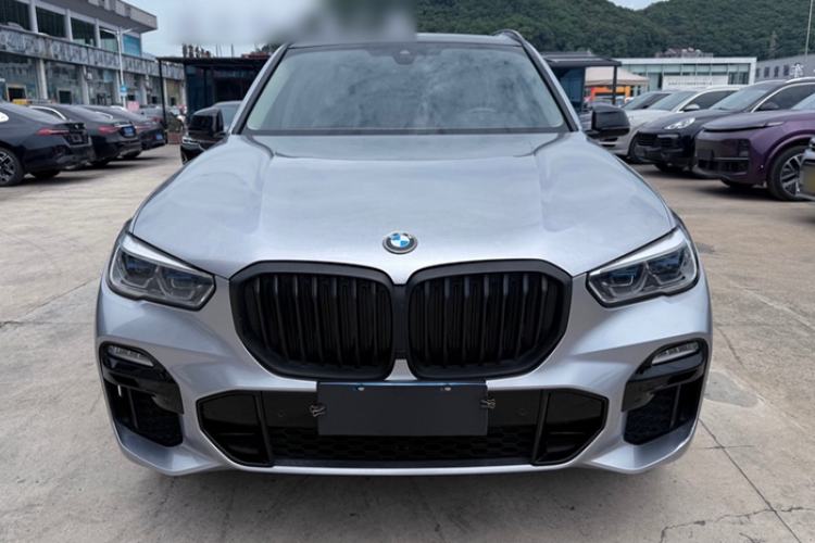 Used BMW X5 2019 xDrive30i M Sport Package Exterior 1