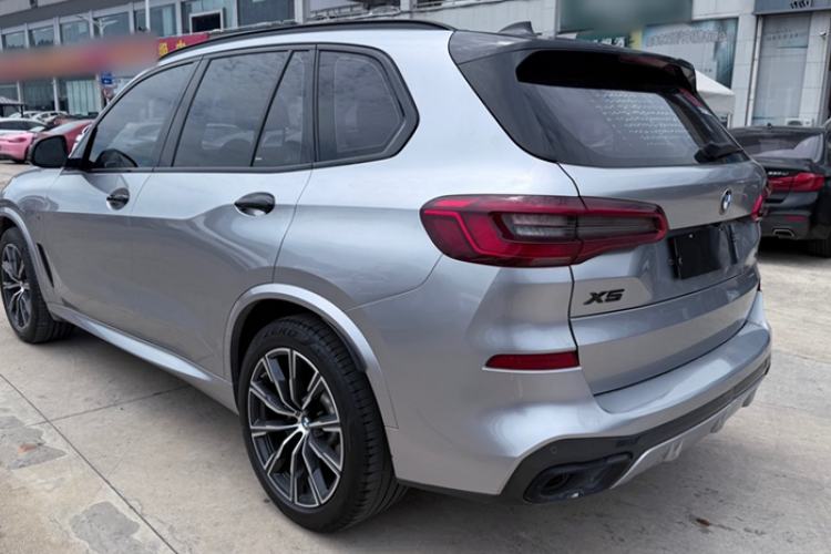 Used BMW X5 2019 xDrive30i M Sport Package Exterior 3
