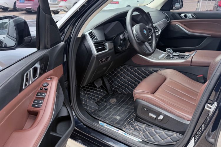 Used BMW X5 2019 xDrive30i M Sport Package Interior 2
