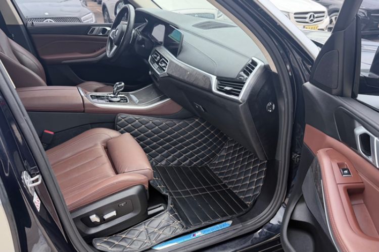Used BMW X5 2019 xDrive30i M Sport Package Interior 4