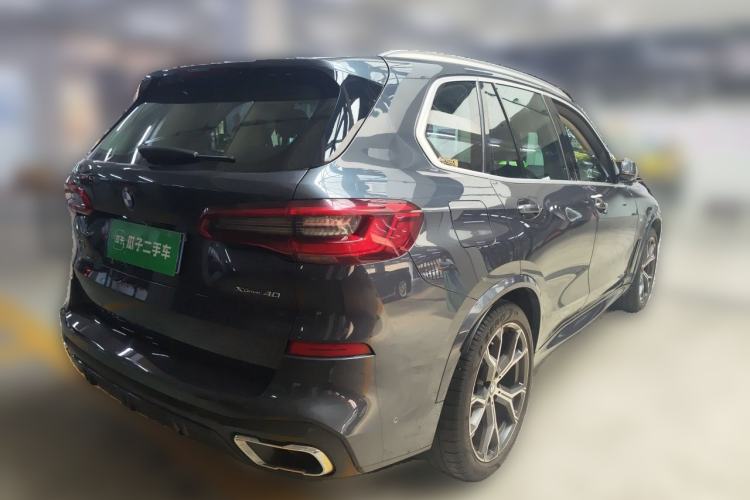 Used BMW X5 2019 xDrive40i Luxury Model with M Sport Package Rear Right 45 Deg