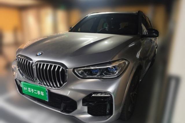 Used BMW X5 2019 xDrive40i Luxury Model with M Sport Package