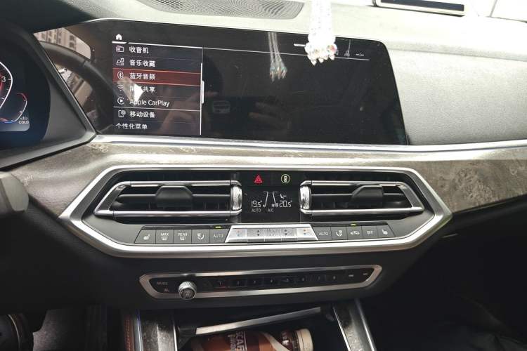 Used BMW X5 2019 xDrive40i M Sport Package Audio And AC Panel