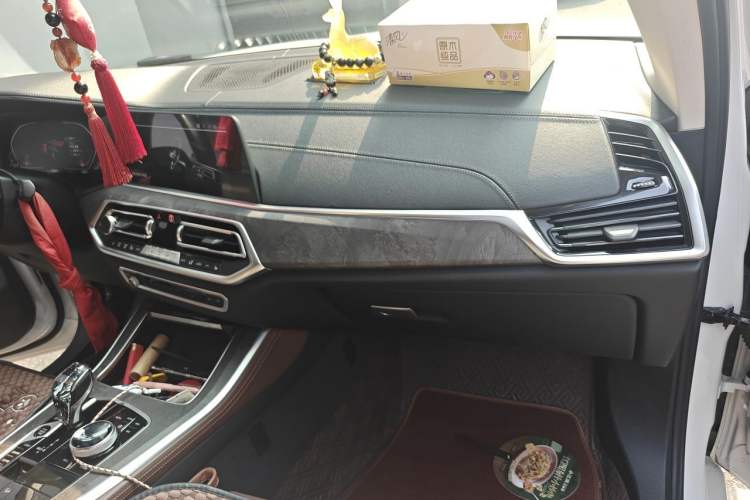 Used BMW X5 2019 xDrive40i M Sport Package Audio And AC Panel
