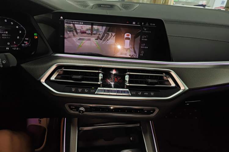 Used BMW X5 2019 xDrive40i M Sport U.S. specification Audio And AC Panel