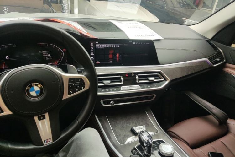 Used BMW X5 2019 xDrive40i M Sport Package Center Console
