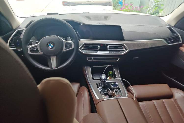 Used BMW X5 2019 xDrive40i M Sport Package Center Console