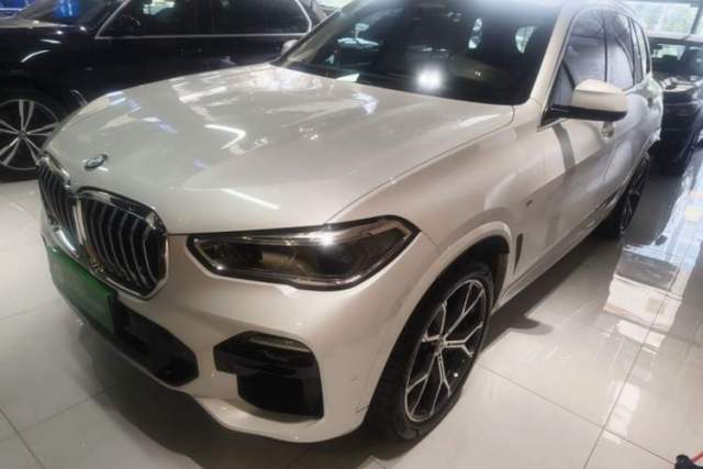 Used BMW X5 2019 xDrive40i Luxury Model with M Sport Package