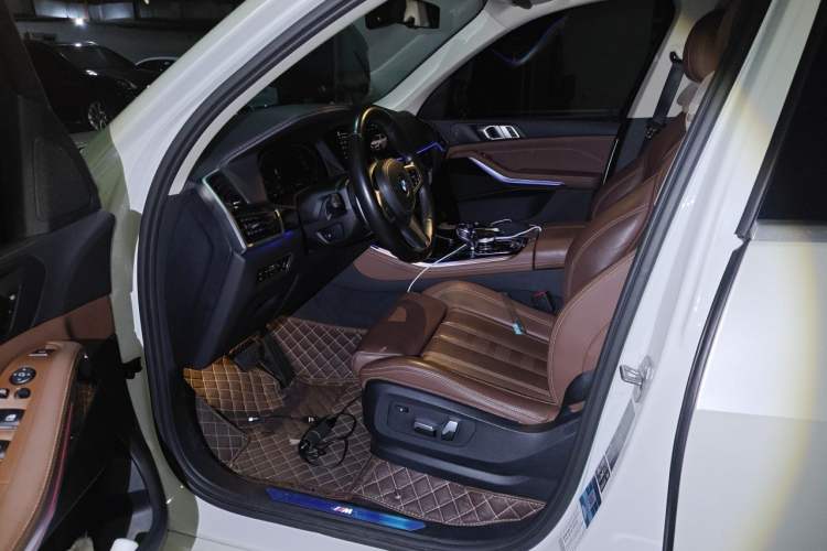 Used BMW X5 2019 xDrive40i M Sport Package Driver Seat
