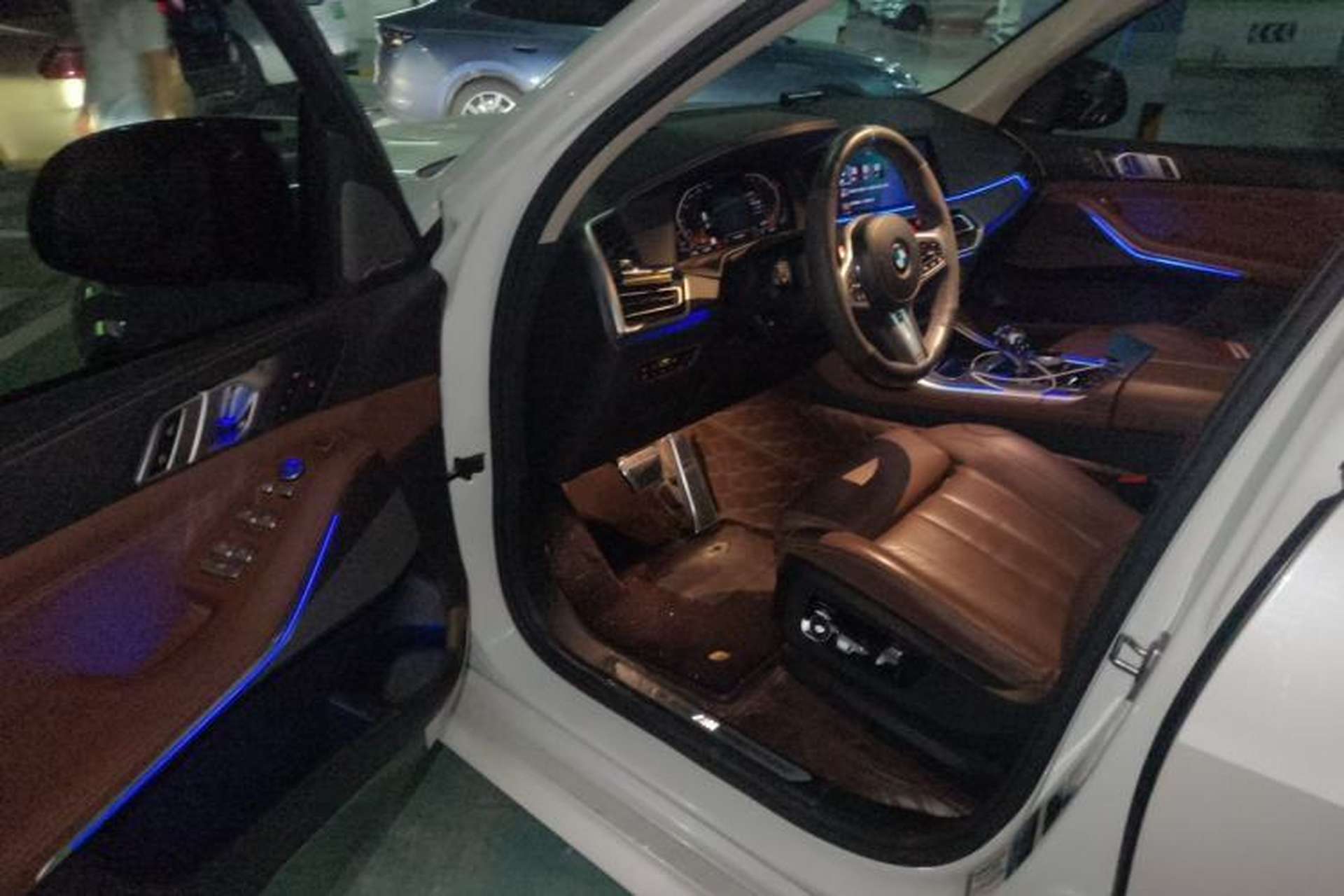 Used BMW X5 2019 xDrive40i Luxury Model with M Sport Package Driver Seat