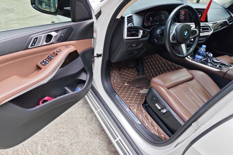 Used BMW X5 2019 xDrive40i M Sport Package Driver Seat