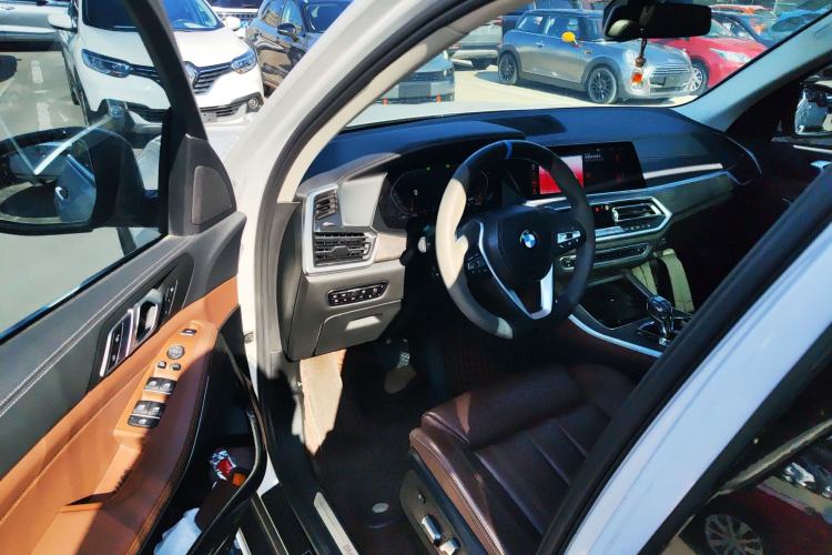 Used BMW X5 2019 xDrive30i X Design Package Driver Seat