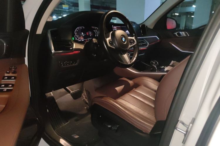 Used BMW X5 2019 xDrive40i M Sport Package Driver Seat