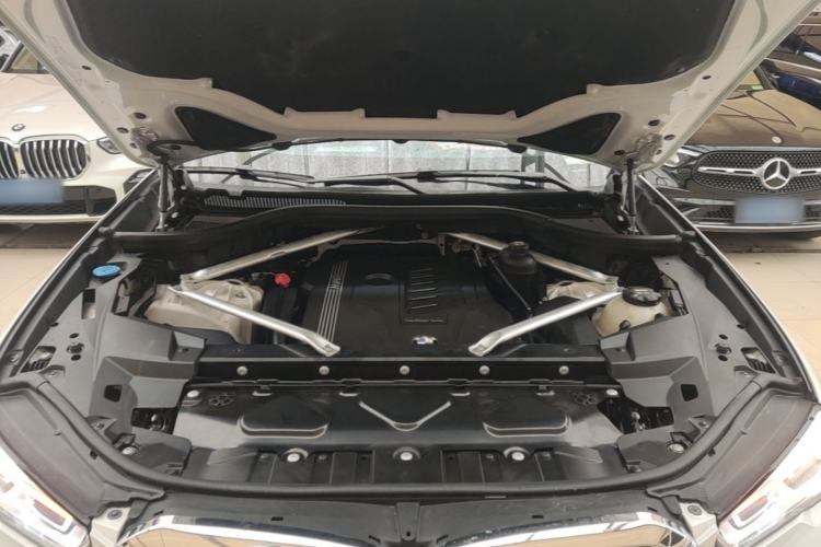 Used BMW X5 2019 xDrive40i M Sport Package Engine Bay
