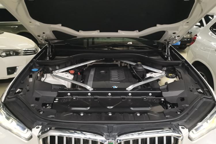 Used BMW X5 2019 xDrive40i M Sport Package Engine Bay