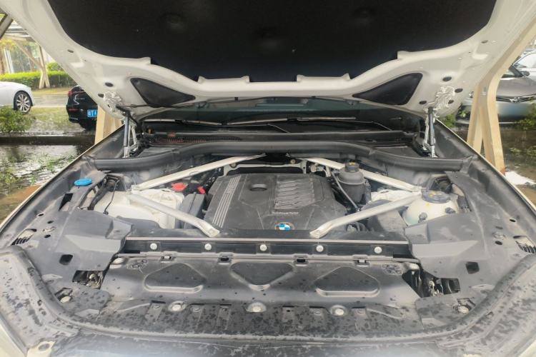 Used BMW X5 2019 xDrive40i M Sport Package Engine Bay