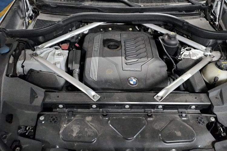 Used BMW X5 2019 xDrive40i M Sport Package Engine Bay