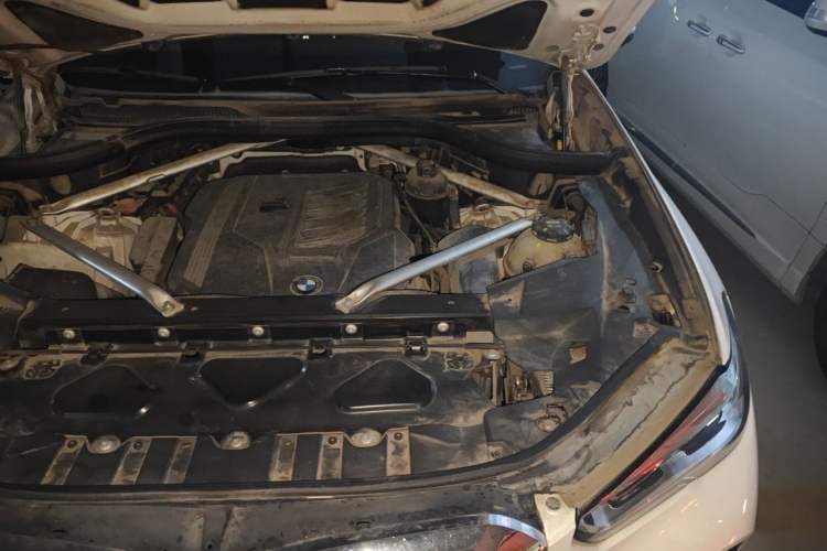 Used BMW X5 2019 xDrive40i M Sport Package Engine Bay Left