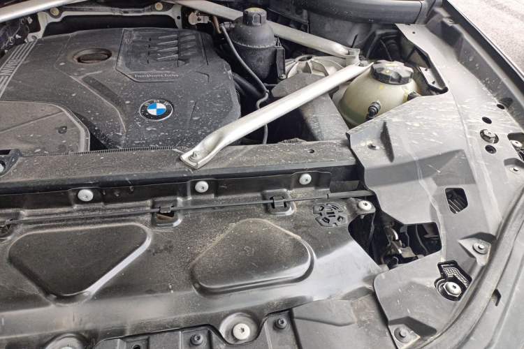 Used BMW X5 2019 xDrive30i M Sport Package Engine Bay Left