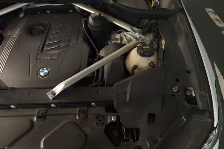 Used BMW X5 2019 xDrive40i M Sport Package Engine Bay Left