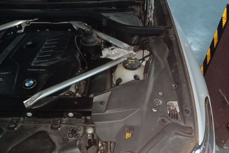 Used BMW X5  Engine Bay Left