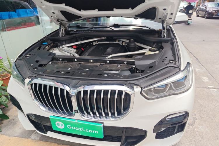Used BMW X5 2019 xDrive40i M Sport Package Engine Bay