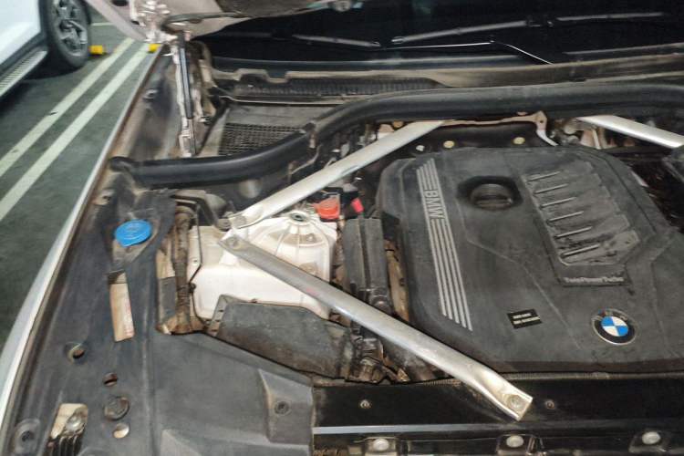 Used BMW X5  Engine Bay Right