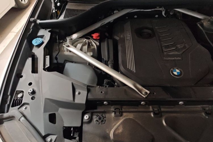 Used BMW X5 2019 xDrive40i M Sport Package Engine Bay Right