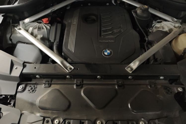 Used BMW X5 2019 xDrive40i M Sport Package Engine Bay