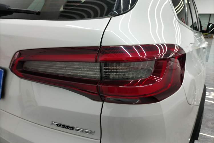 Used BMW X5 2019 xDrive30i X Design Package Exterior 3