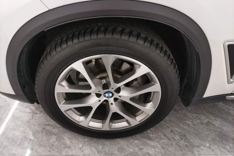 Used BMW X5 2019 xDrive30i X Design Package Exterior 4