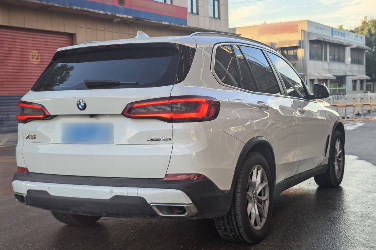 Used BMW X5 2019 xDrive40i XLine 19-inch wheels Middle East version Exterior 5