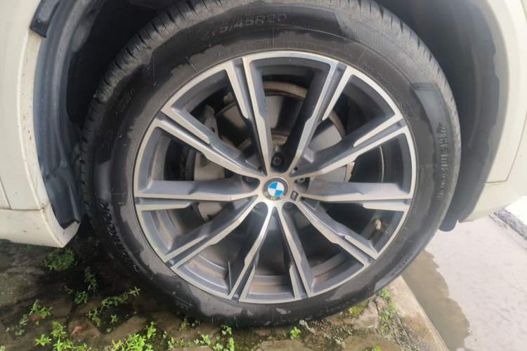 Used BMW X5 2019 xDrive40i M Sport Package Exterior 7