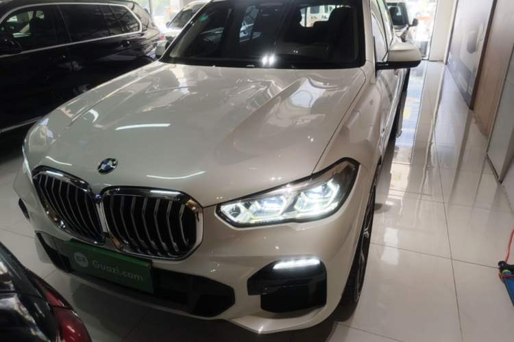 Used BMW X5 2019 xDrive40i Luxury Model with M Sport Package Front