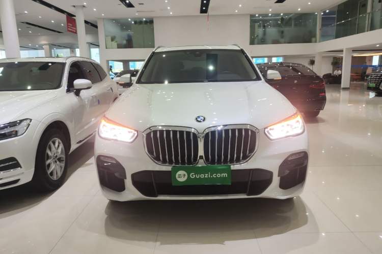 Used BMW X5 2019 xDrive40i M Sport Package Front