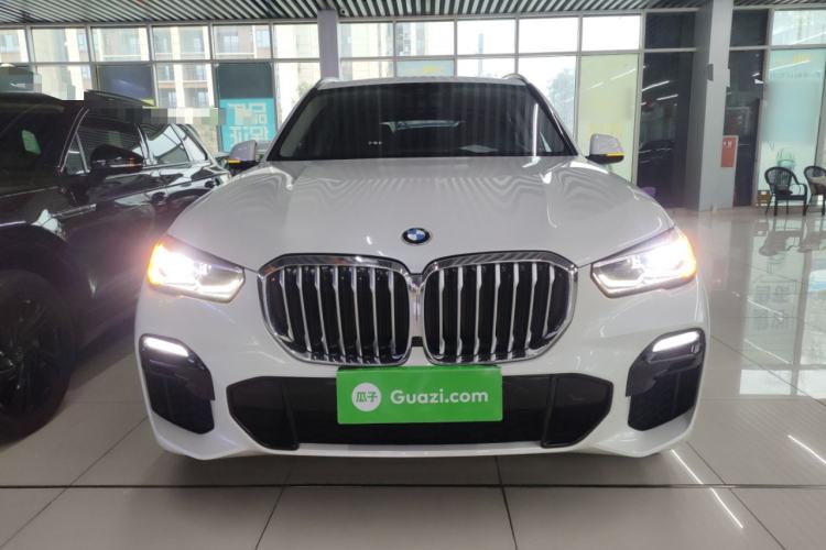 Used BMW X5 2019 xDrive30i M Sport Package Front