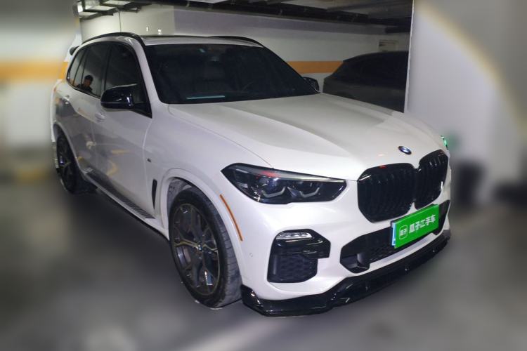 Used BMW X5  Front Right 45 Deg