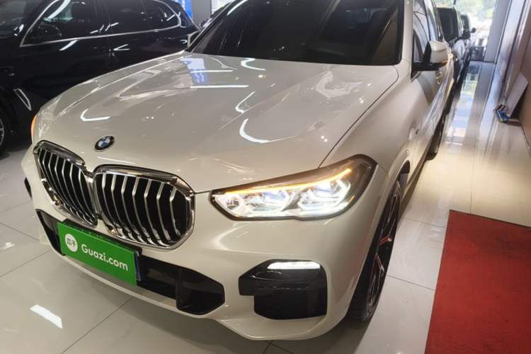 Used BMW X5 2019 xDrive40i Luxury Model with M Sport Package Front