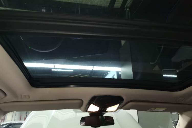 Used BMW X5 2019 xDrive40i M Sport Package Headliner