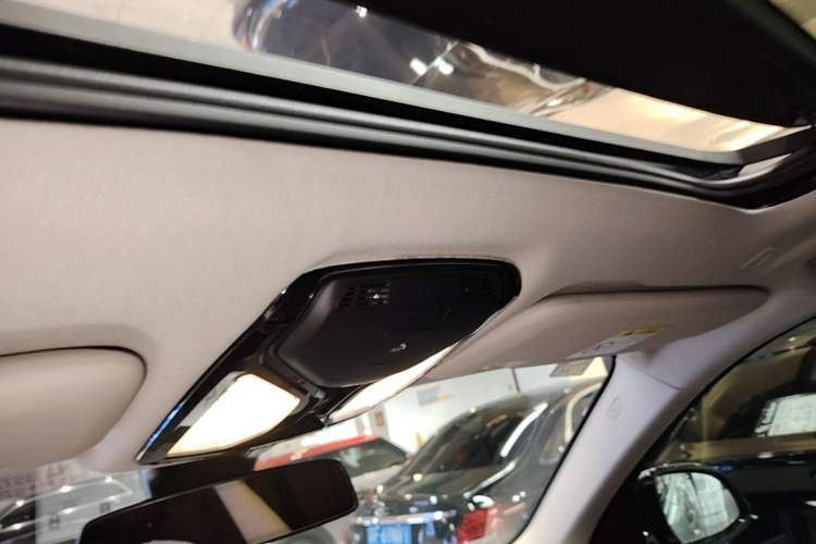 Used BMW X5 2019 xDrive40i M Sport Package Headliner