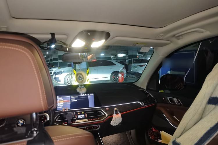 Used BMW X5 2019 xDrive40i Luxury Model with M Sport Package Headliner