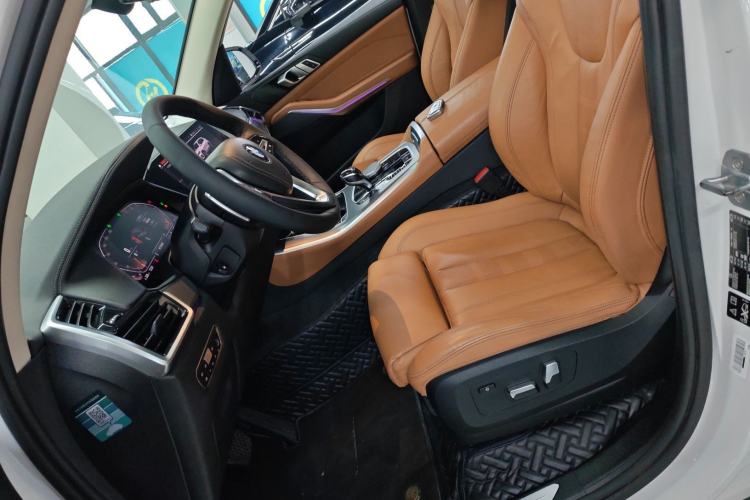 Used BMW X5 2019 xDrive40i Standard 19-inch wheels U.S. specification Left Front Seat