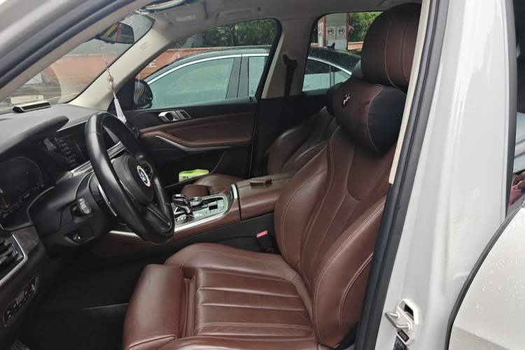 Used BMW X5 2019 xDrive40i M Sport Package Left Front Seat
